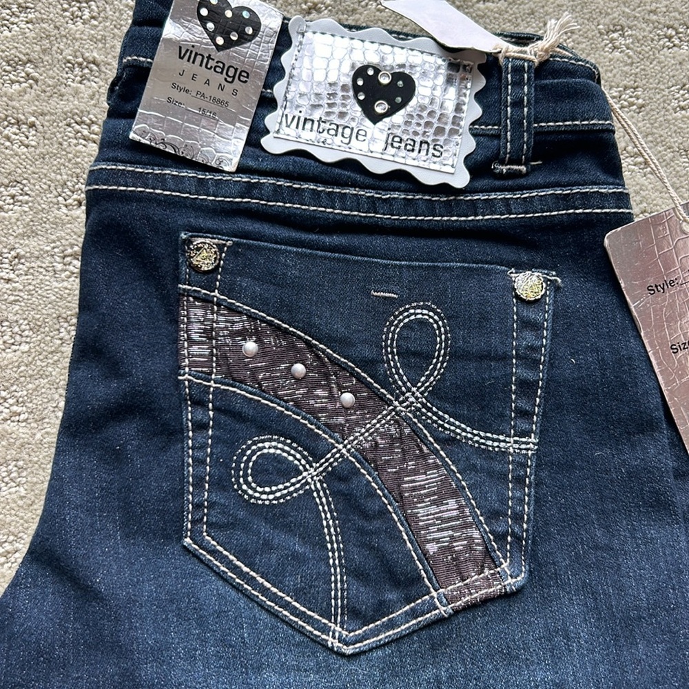 Jeans - Picture 2 of 3